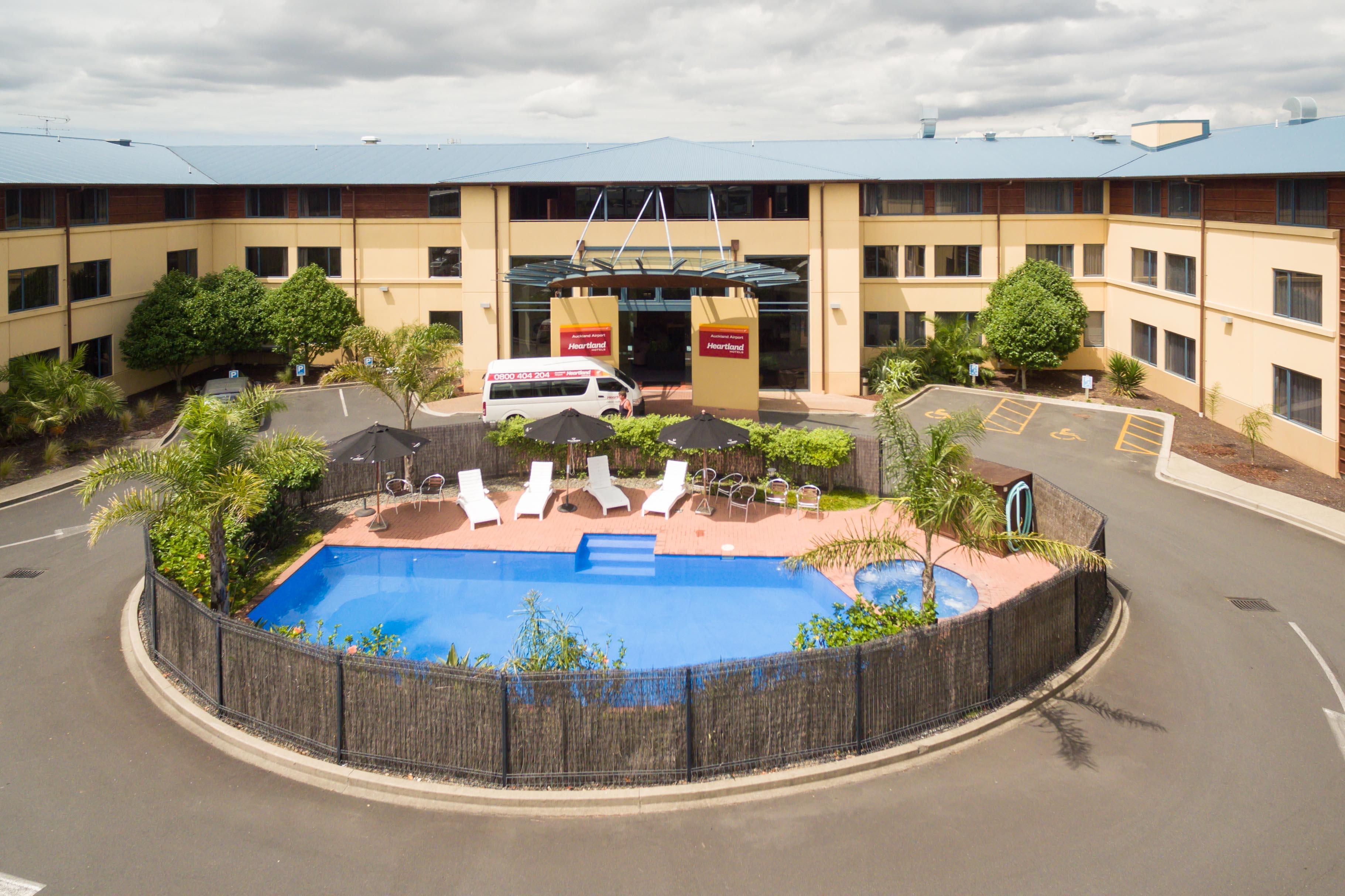 Heartland Hotel Auckland Airport Bagian luar foto
