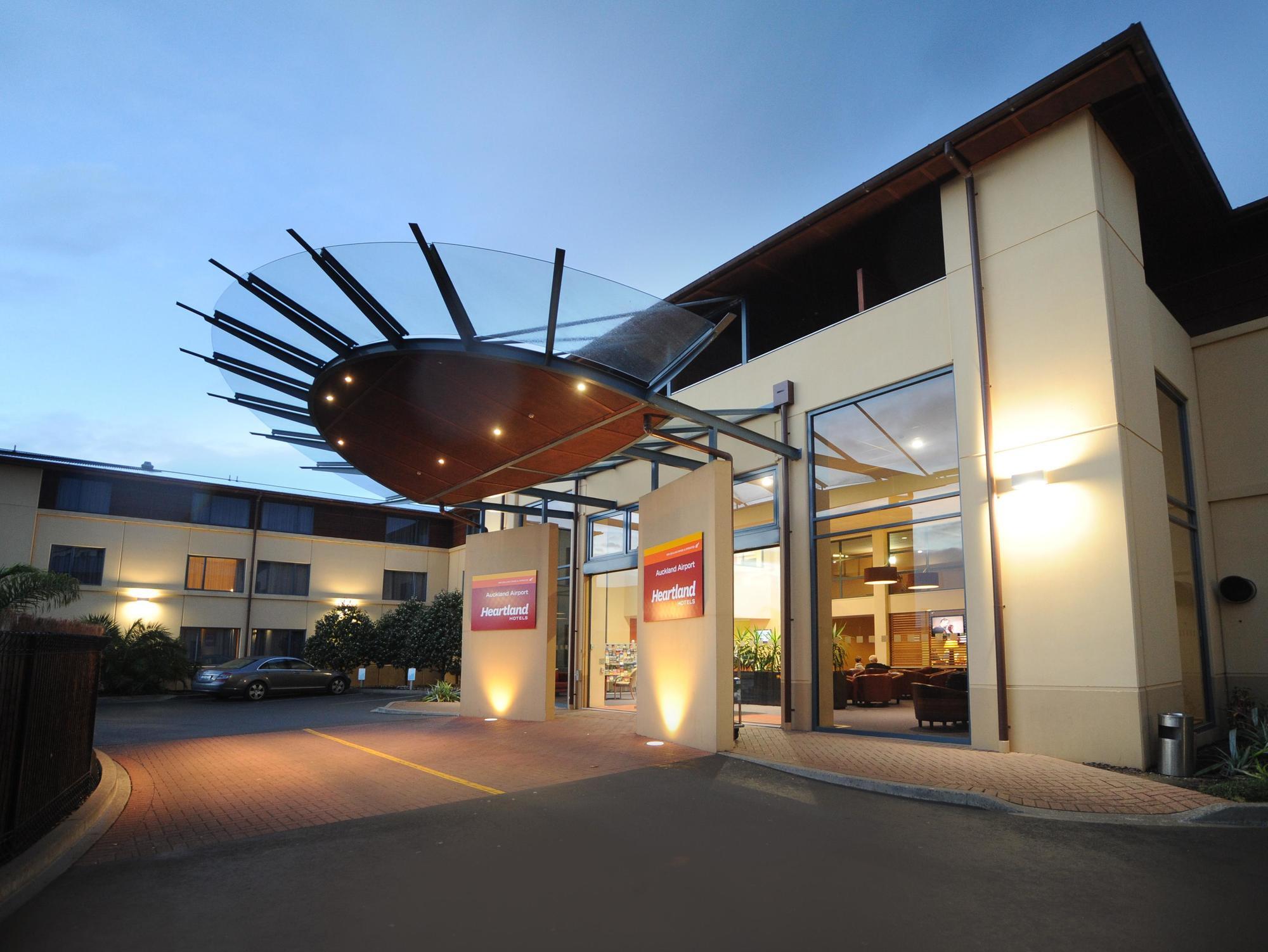 Heartland Hotel Auckland Airport Bagian luar foto